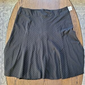 NY Invasion Black Pin Stripe High Waisted A-line Flowy Skirt Size Women's 16